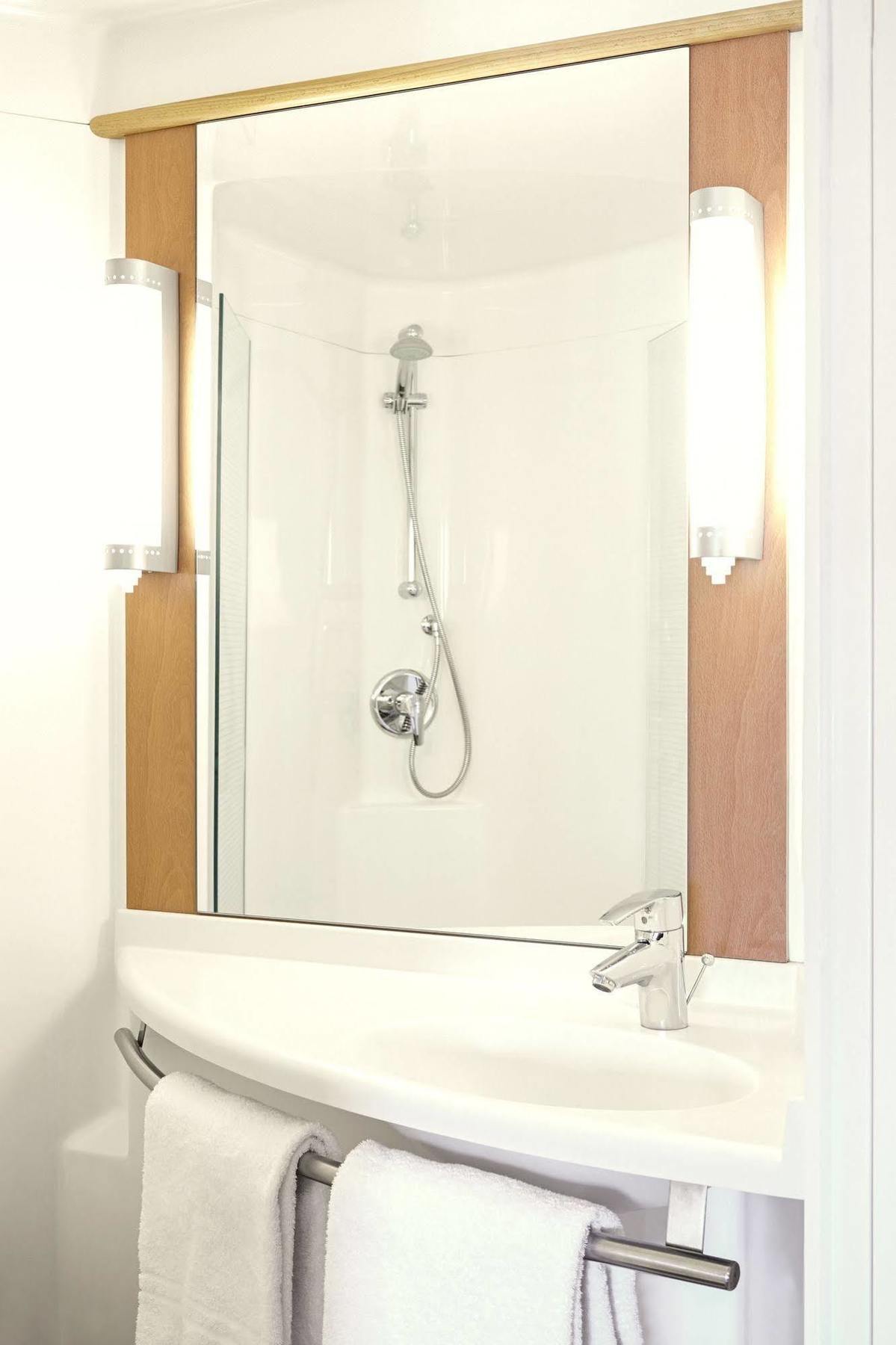 Hotel Ibis Kielce Centrum Dış mekan fotoğraf